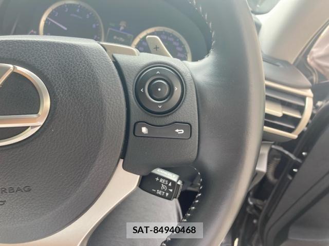 Lexus IS 2013-11 8245710-21