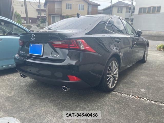 Lexus IS 2013-11 8245710-8