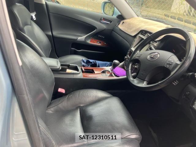 Lexus IS 2007-03 8315175-15