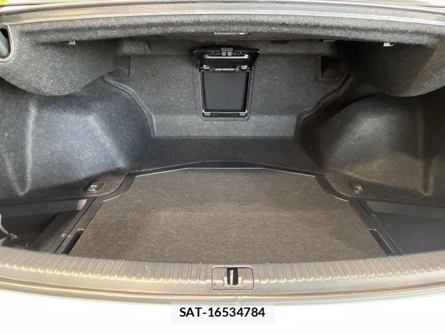 Lexus IS 2010-10 8315173-9