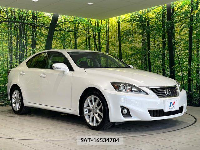 Lexus IS 2010-10 8315173-15