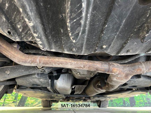 Lexus IS 2010-10 8315173-18