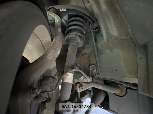 Lexus IS 2010-10 8315173-19