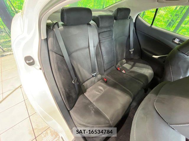 Lexus IS 2010-10 8315173-8