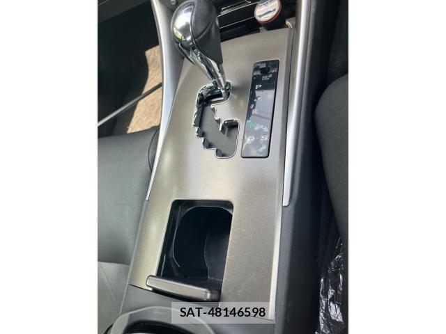 Lexus IS 2008-04 8315174-25