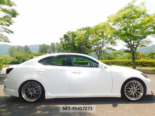 Lexus IS 2008-03 8336536-13