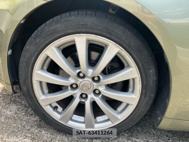 Lexus IS 2006-09 8366711-10