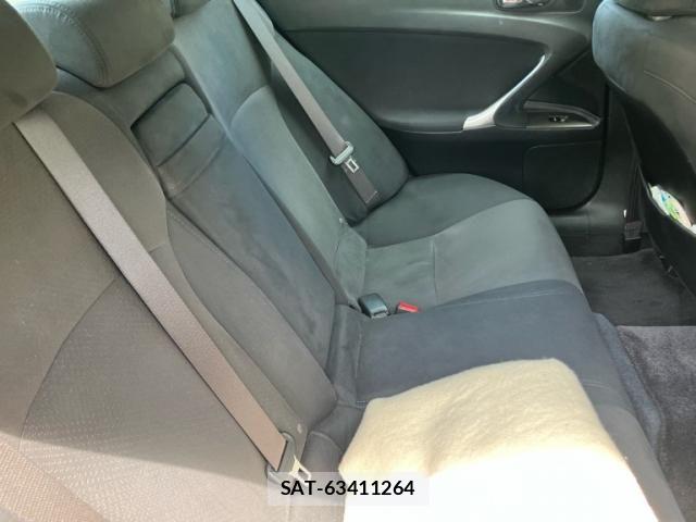 Lexus IS 2006-09 8366711-13