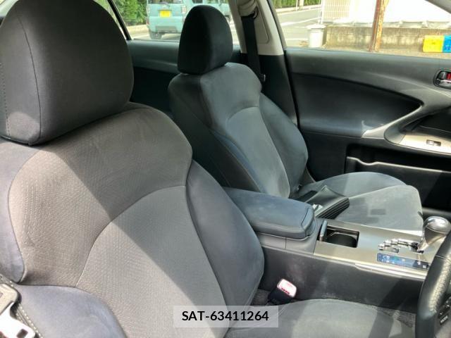 Lexus IS 2006-09 8366711-17