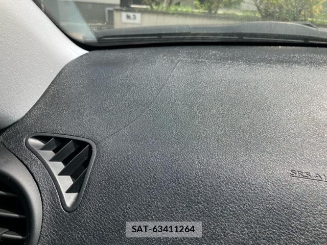 Lexus IS 2006-09 8366711-24