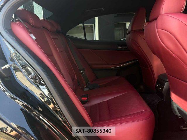 Lexus IS 2013-12 8413268-22