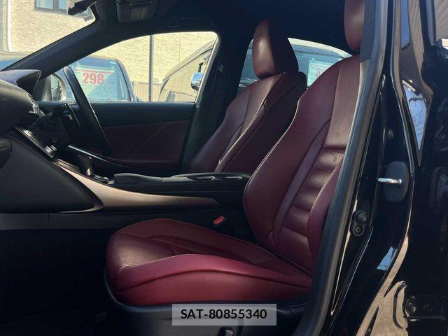 Lexus IS 2013-12 8413268-25