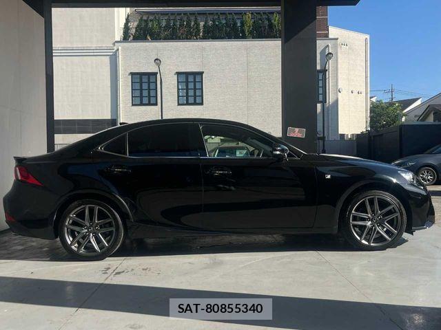 Lexus IS 2013-12 8413268-28