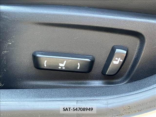 Lexus IS 2013-08 8485636-9