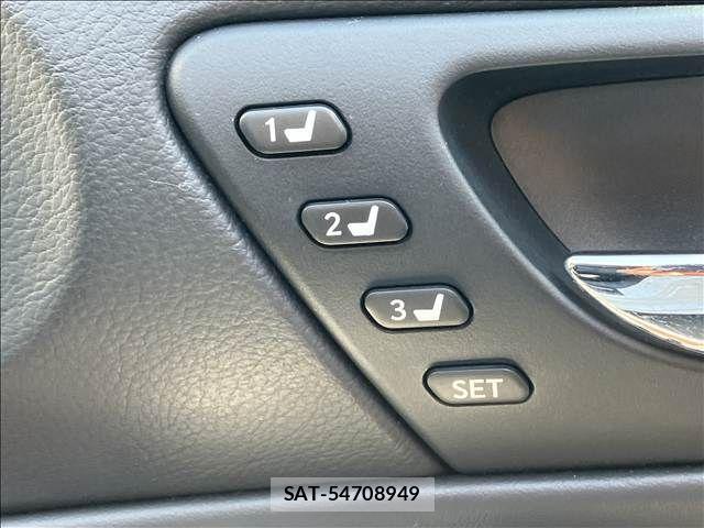 Lexus IS 2013-08 8485636-8