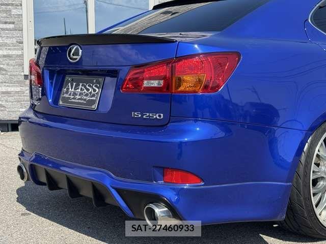Lexus IS 2005-10 8562421-9
