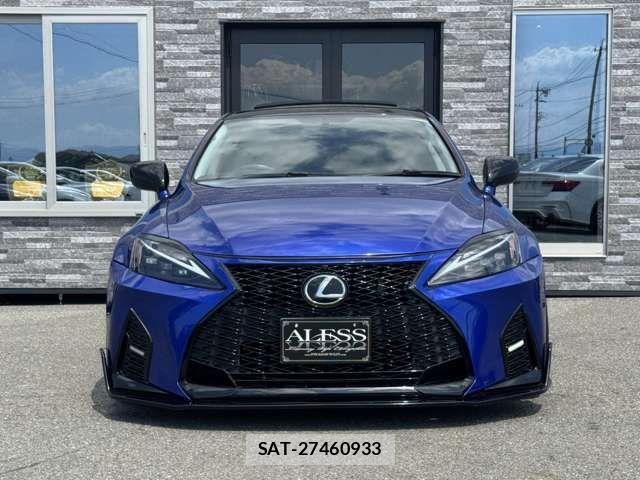 Lexus IS 2005-10 8562421-13