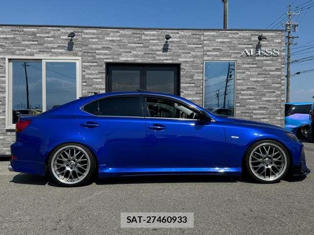 Lexus IS 2005-10 8562421-15