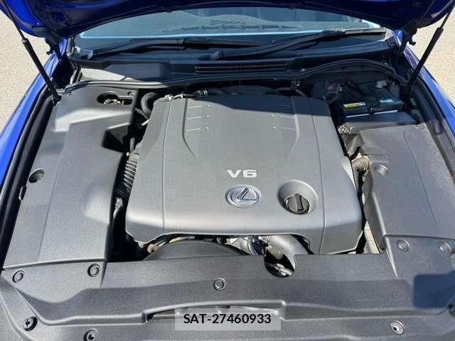 Lexus IS 2005-10 8562421-16
