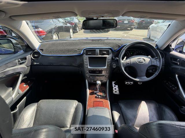Lexus IS 2005-10 8562421-19