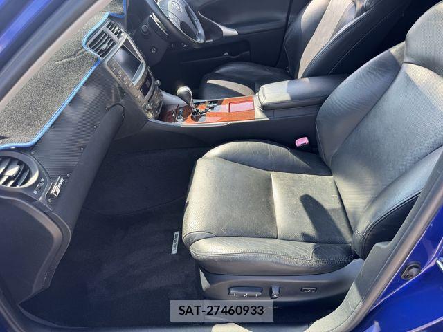Lexus IS 2005-10 8562421-23