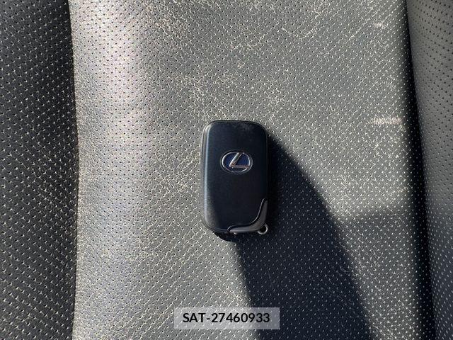 Lexus IS 2005-10 8562421-29
