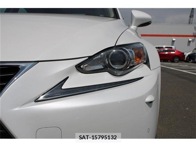 Lexus IS 2013-10 8562425-15