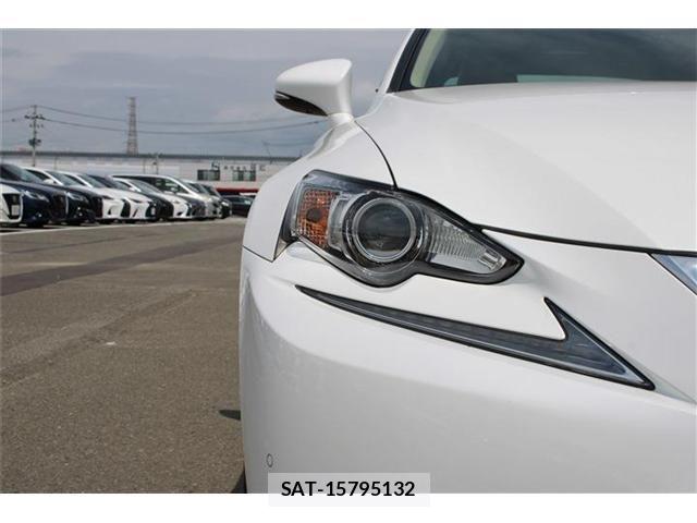 Lexus IS 2013-10 8562425-17