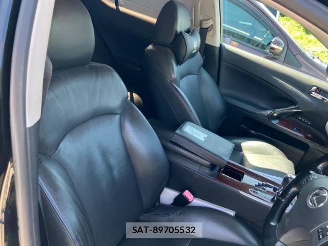Lexus IS 2006-10 8562424-13