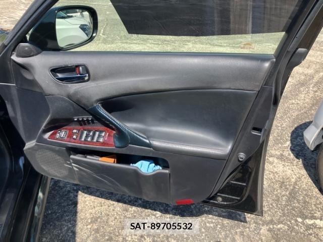 Lexus IS 2006-10 8562424-15