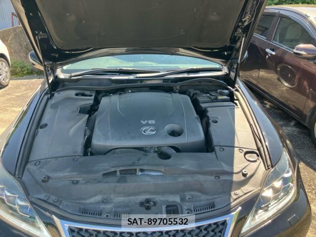 Lexus IS 2006-10 8562424-16