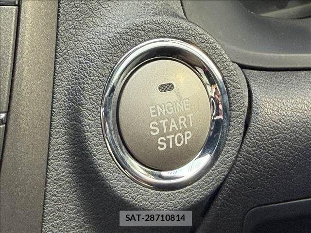 Lexus IS 2011-10 8627465-16