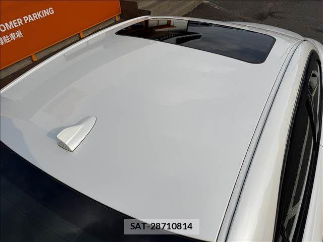 Lexus IS 2011-10 8627465-18