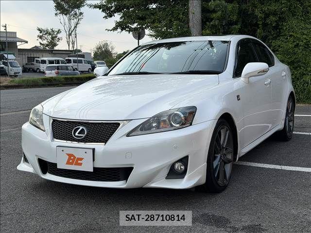 Lexus IS 2011-10 8627465-21