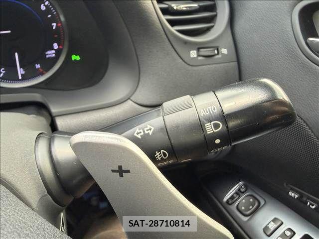 Lexus IS 2011-10 8627465-28