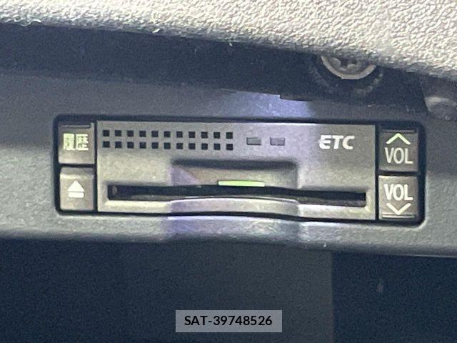 Lexus IS 2007-11 8627464-5