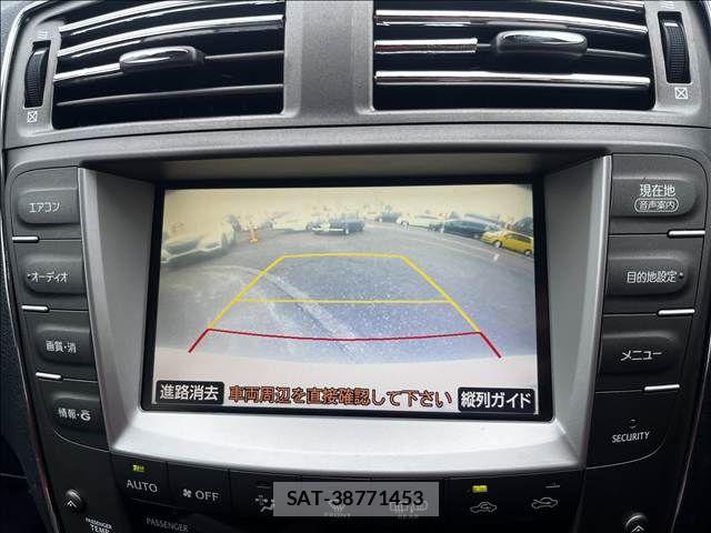 Lexus IS 2008-03 8666389-9