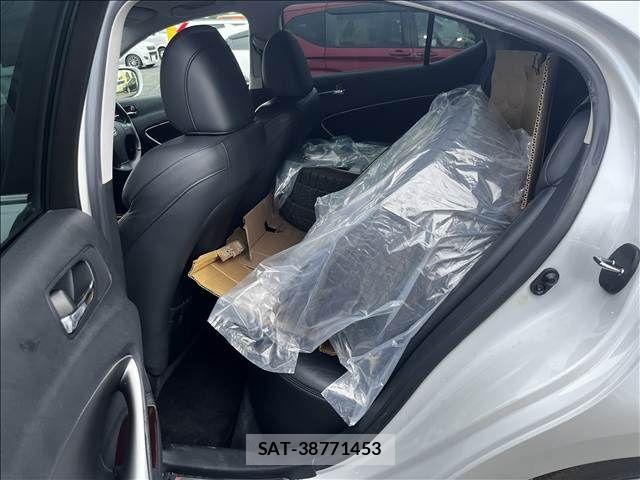 Lexus IS 2008-03 8666389-15