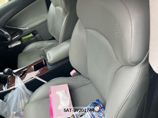 Lexus IS 2006-01 8666391-10