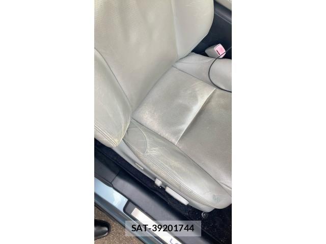 Lexus IS 2006-01 8666391-24