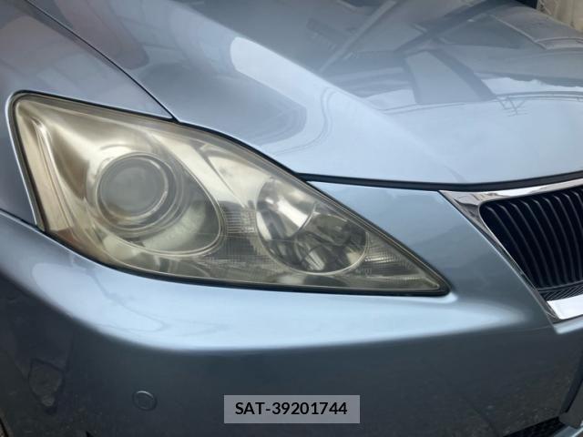 Lexus IS 2006-01 8666391-2