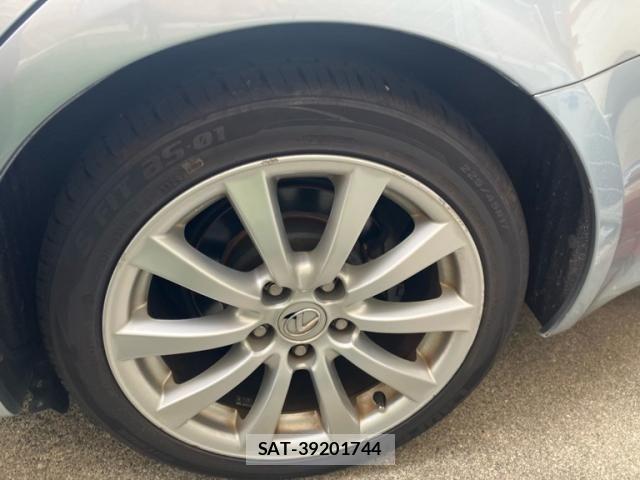 Lexus IS 2006-01 8666391-6