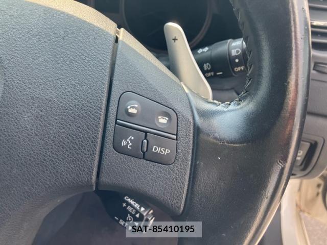 Lexus IS 2005-11 8659914-17
