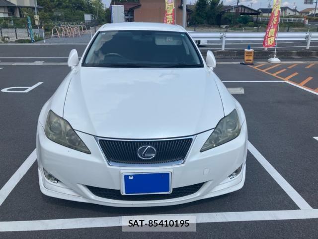 Lexus IS 2005-11 8659914-1
