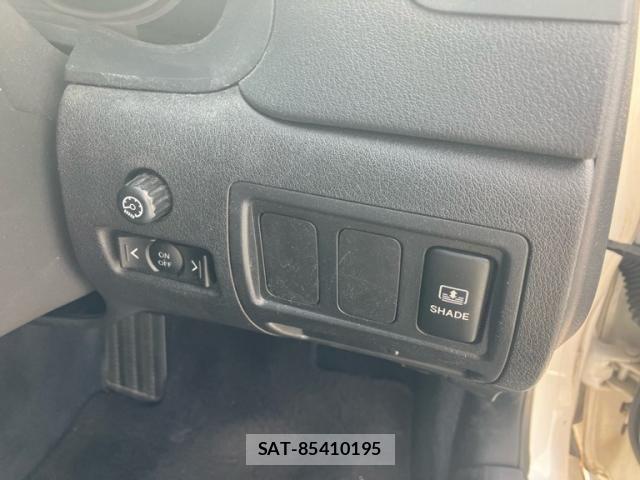 Lexus IS 2005-11 8659914-19