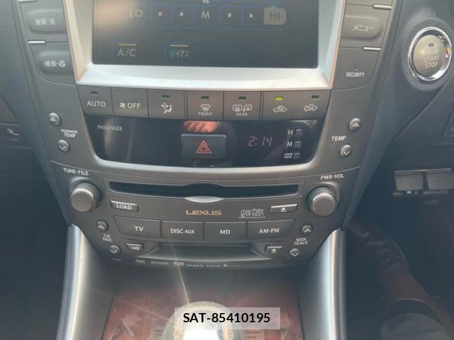 Lexus IS 2005-11 8659914-24