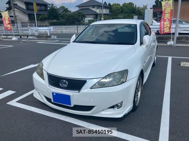 Lexus IS 2005-11 8659914-2