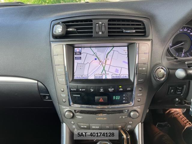 Lexus IS 2012-09 8743396-17