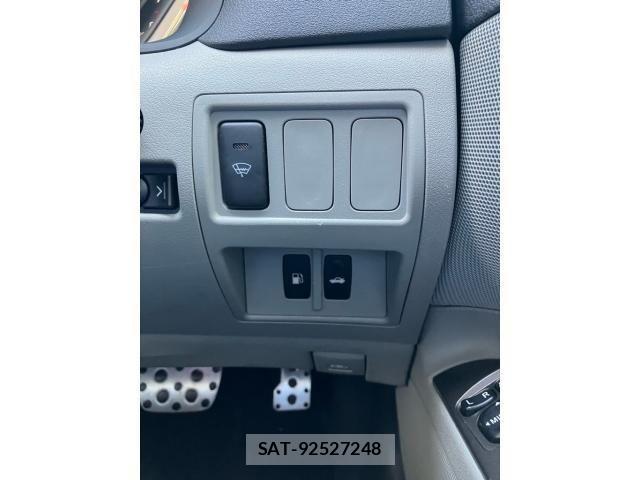 Lexus IS 2007-05 8743398-12