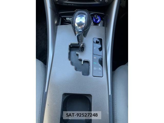 Lexus IS 2007-05 8743398-18